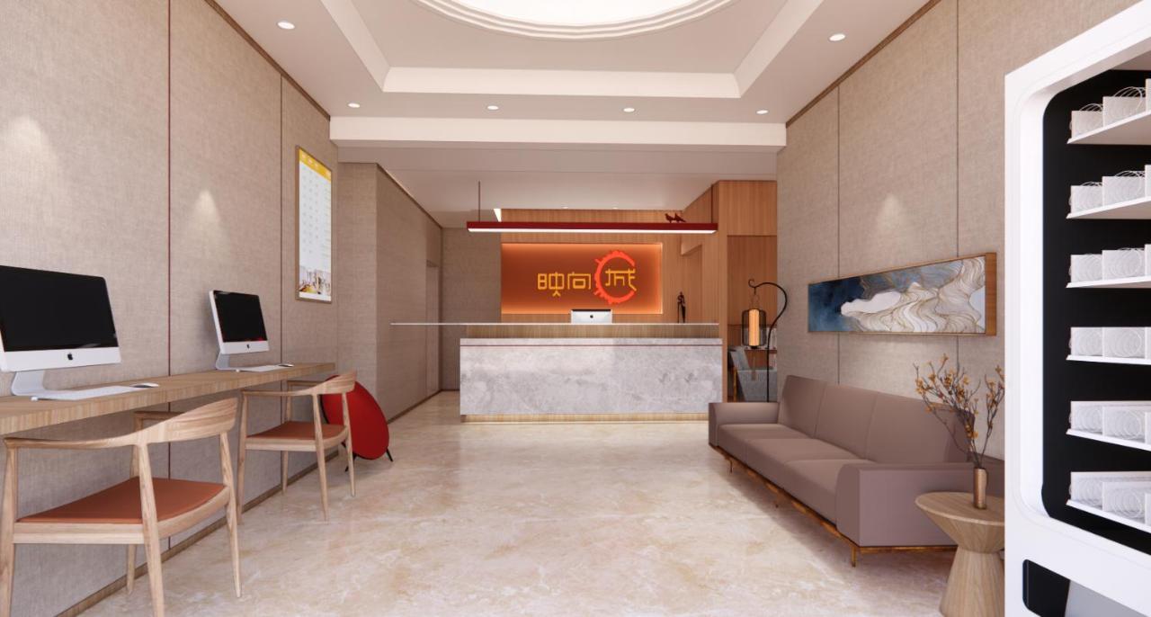 Happy Dragon Hotel - Close To Forbidden City&Wangfujing Street&Subway Nearby &Free Coffee & Free Laundry&English Speaking With Tour Services &Free Wifi Unlimited For Western Software Пекін Екстер'єр фото